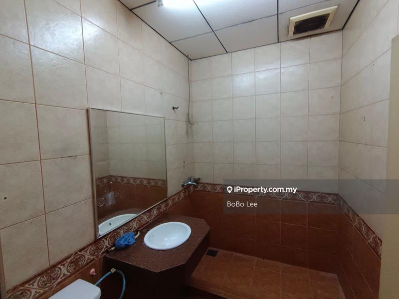 Semi-Detached House for Sale in Taman Overseas Union (Taman Oug), Jalan Klang Lama (Old Klang Road) by BoBo Lee - iProperty.com.my