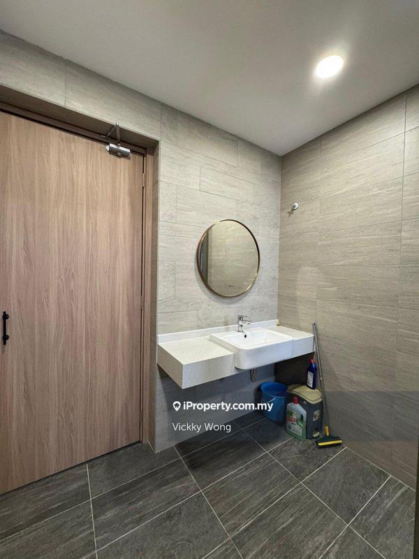 Pejabat untuk Disewa di Bandar Puteri Puchong, Puchong oleh Vickky Wong - iProperty.com.my