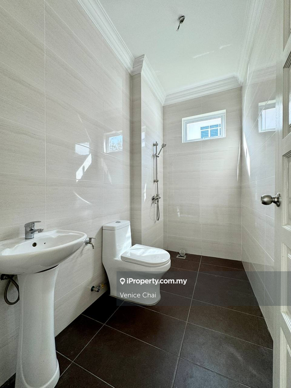 Semi-Detached House for Sale in Miri, Sarawak by Venice Chai - iProperty.com.my