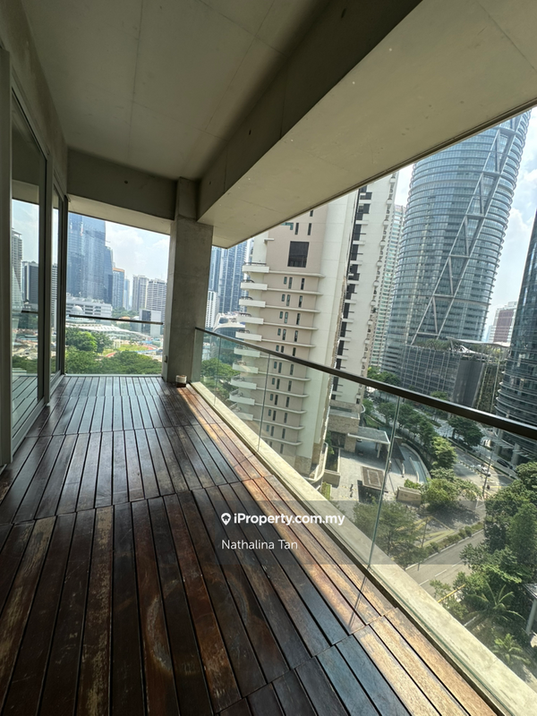 For Sale - Park Seven