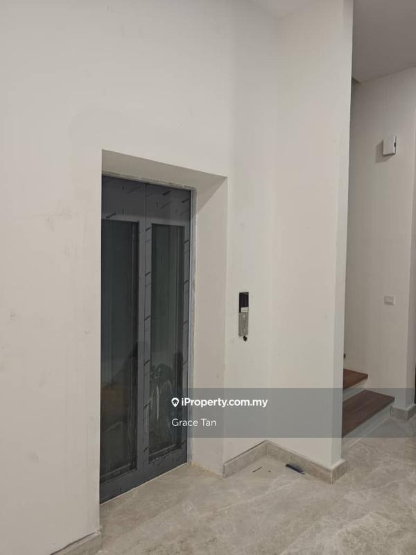 Bungalow House for Sale in Taman Equine, Seri Kembangan by Grace Tan - iProperty.com.my