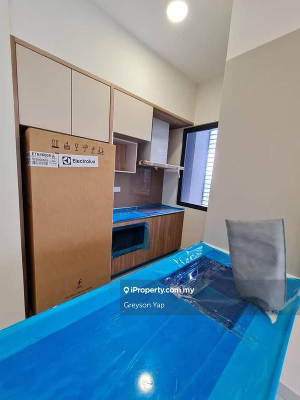 Kediaman Servis untuk Dijual di Millerz Square Serviced Residence oleh Greyson Yap - iProperty.com.my