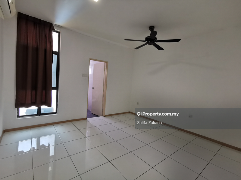 Service Residence for Sale in Vista Alam by Zalifa Zakaria - iProperty.com.my