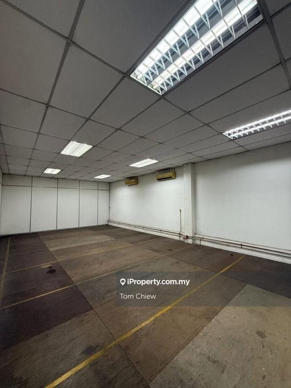 Kilang Berkembar untuk Dijual di Taman Desa Cemerlang, Ulu Tiram oleh Tom Chiew - iProperty.com.my