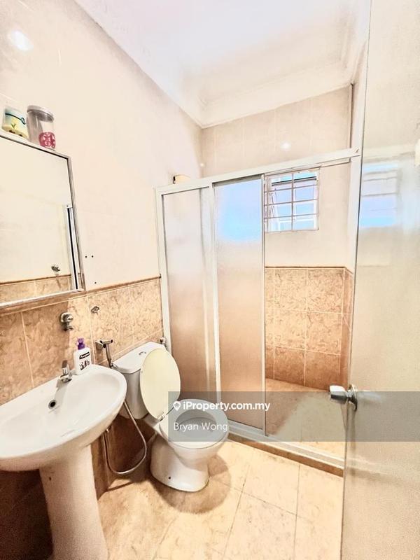Semi-Detached House for Sale in Damansara Jaya, Petaling Jaya by Bryan Wong - iProperty.com.my