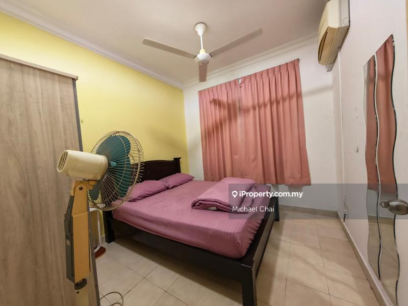 For Rent - Koi Tropika