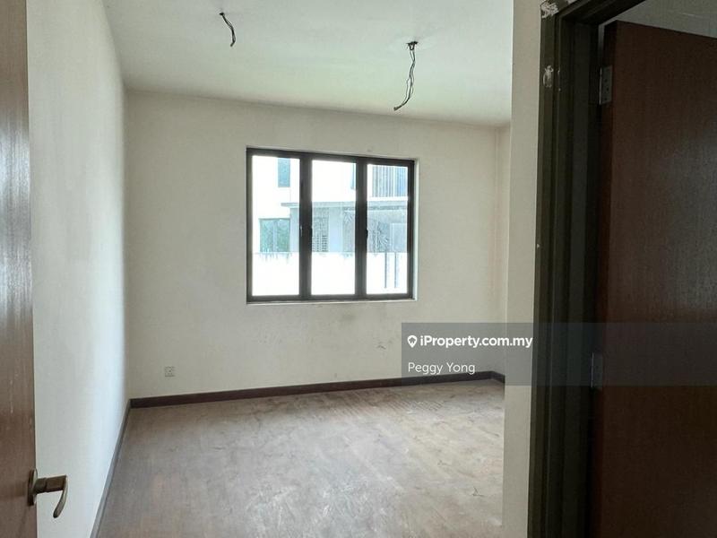 Bungalow House for Sale in Bukit Rahman Putra, Sungai Buloh by Peggy Yong - iProperty.com.my