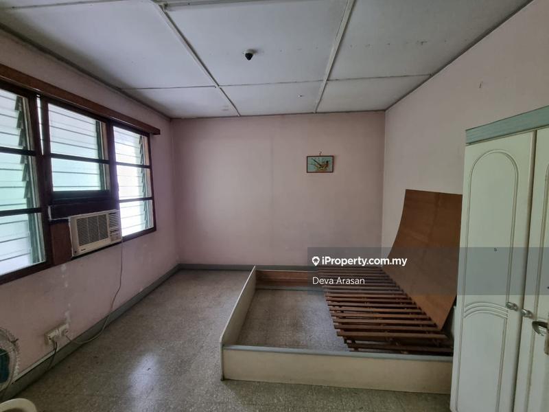Rumah Teres 2-Tingkat untuk Dijual di Seksyen 6, Petaling Jaya oleh Deva Arasan - iProperty.com.my
