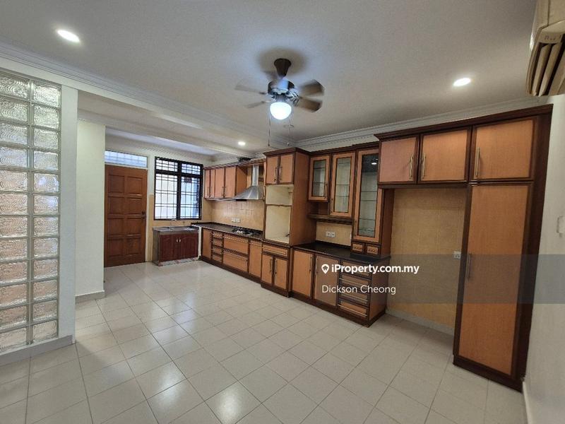 Rumah Berangkai 2.5 Tingkat untuk Dijual di Bandar Utama 10, Bandar Utama oleh Dickson Cheong - iProperty.com.my