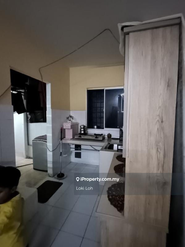 Flat for Sale in Taman Selayang Makmur by Loki Loh - iProperty.com.my
