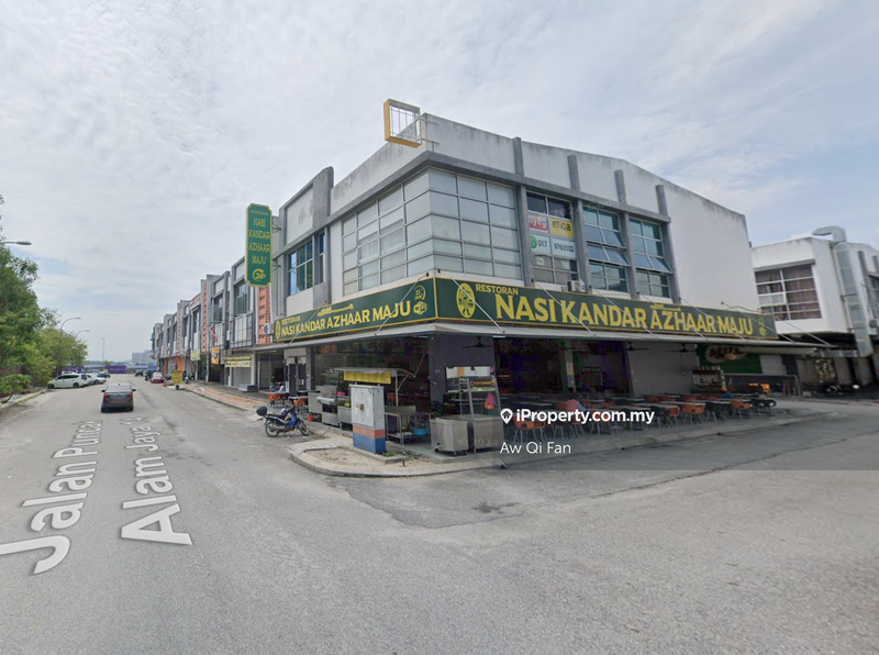 For Sale - Corner lot with stable tenant , Puncak Alam , Bandar Baru Puncak Alam