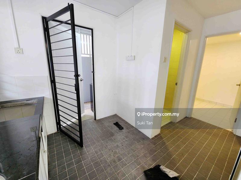 Rumah Berangkai 3 Tingkat untuk Dijual di Lake Fields, Sungai Besi oleh Suki Tan - iProperty.com.my