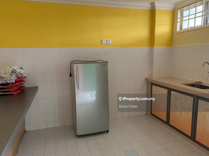 Apartment for Sale in PD Marina World Resort by Alicia Chan - iProperty.com.my