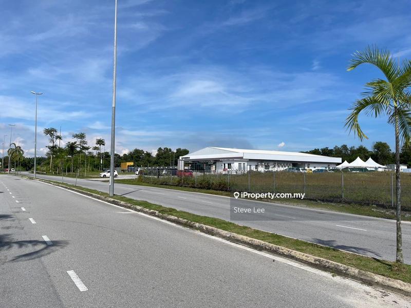 For Sale - Dengkil, Kota Warisan