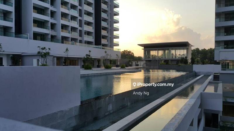 For Sale - Paragon 3