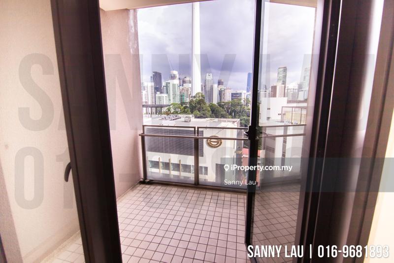 For Sale - 6 CapSquare