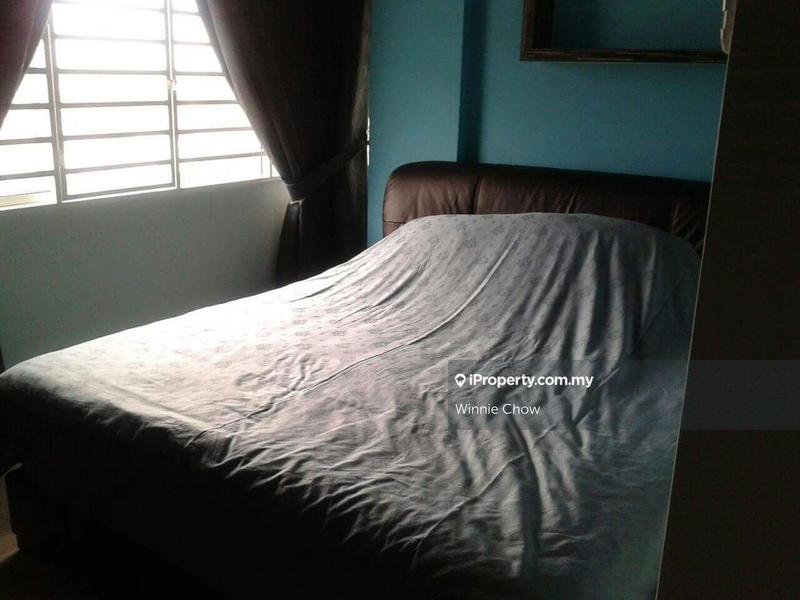Condominium for Sale in Lagoon Suites by Winnie Chow - iProperty.com.my
