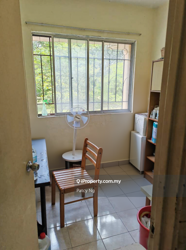 For Sale - Pangsapuri Carlina