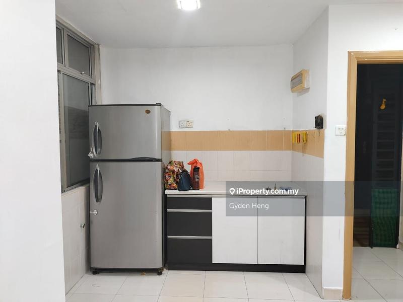 Apartment for Sale in Kipark Apartment by Gyden Heng - iProperty.com.my