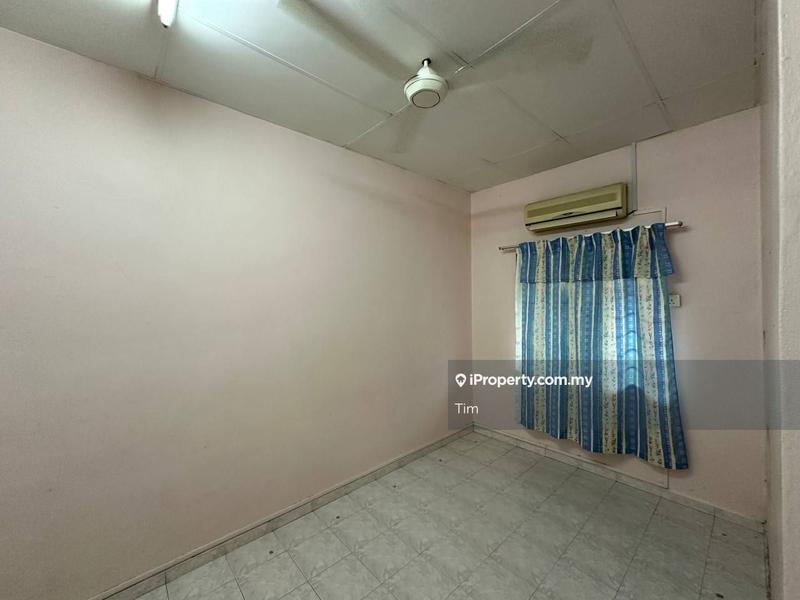 Rumah Berangkai 1 Tingkat untuk Dijual di bd77z, Batu Berendam oleh Tim - iProperty.com.my