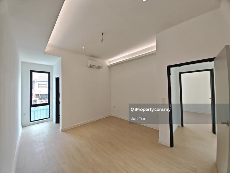 Semi-Detached House for Sale in Bandar Bukit Puchong, Puchong by Jeff Tan - Interior - iProperty.com.my