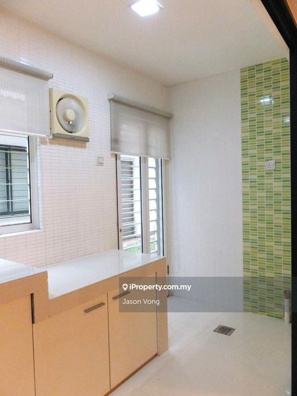 3-storey Terraced House for Sale in u4qse, Sungai Besi by Jason Vong - iProperty.com.my