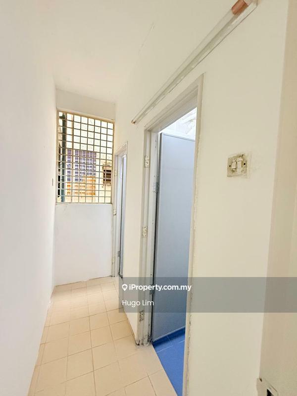 Rumah Flat untuk Disewa di Sri Begonia oleh Hugo Lim - Corridor - iProperty.com.my