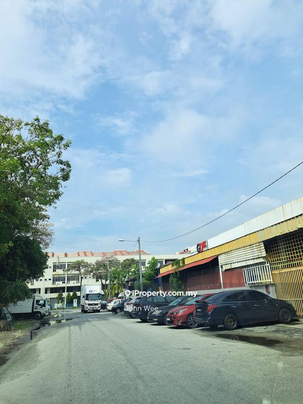 Shop / Office for Sale in Taman Perindustrian Puchong, Puchong by John Wee - iProperty.com.my