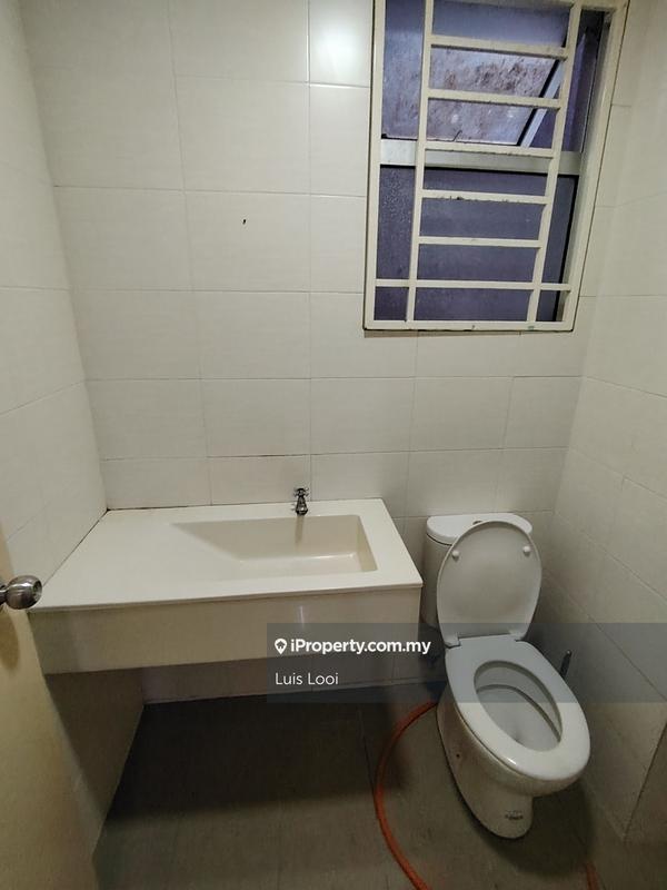 Service Residence for Sale in Platinum Lake PV 21 by Luis Looi - iProperty.com.my