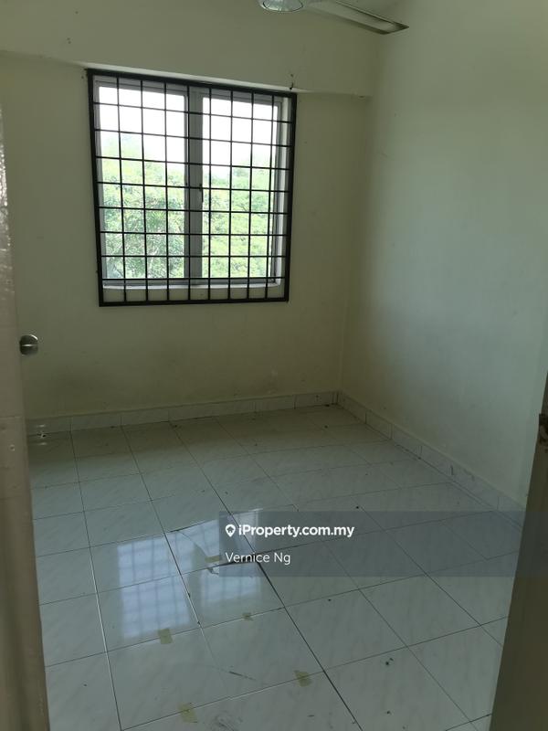 Rumah Pangsa untuk Dijual di Taman Putra Perdana oleh Vernice Ng - iProperty.com.my