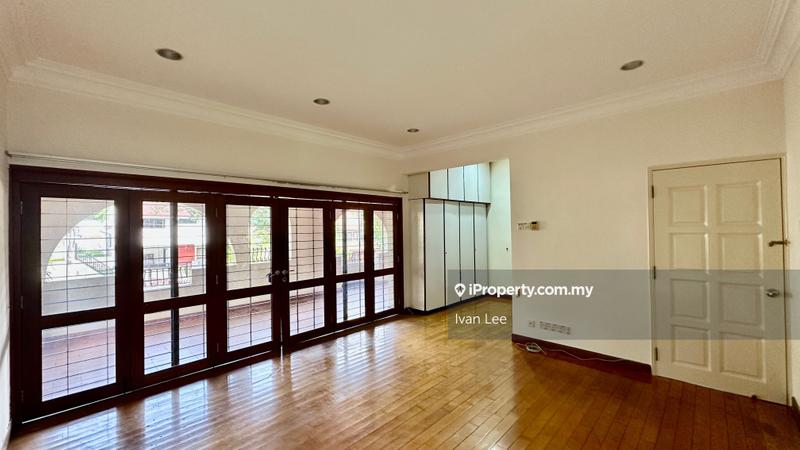 Bungalow House for Sale in Taman Bandaraya, Bangsar by Ivan Lee - iProperty.com.my