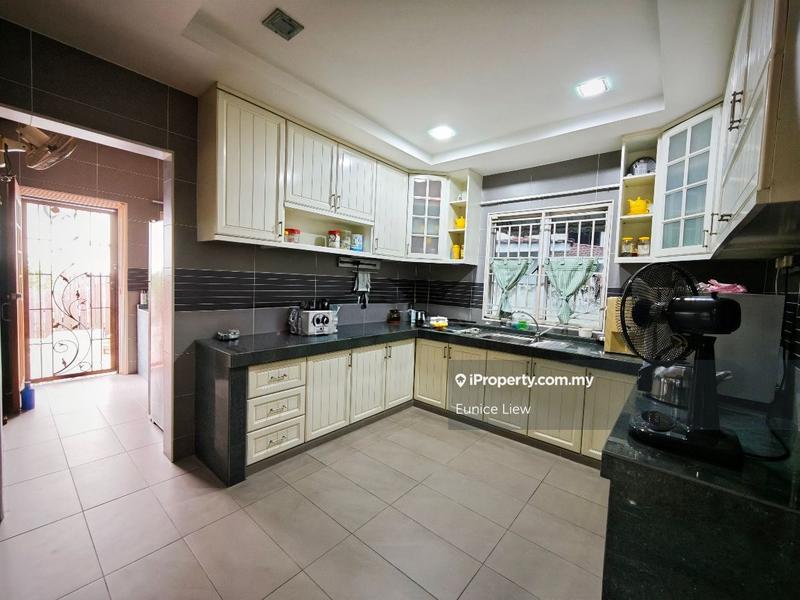 Rumah Teres untuk Dijual di Seksyen 11, Kota Damansara oleh Eunice Liew - iProperty.com.my