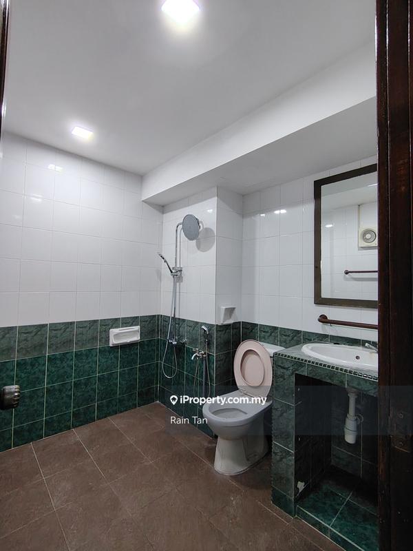 Kondominium untuk Dijual di Amadesa Resort Condominium oleh Rain Tan - iProperty.com.my