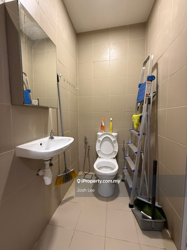 Kediaman Servis untuk Dijual di Reflection Residences oleh Josh Lee - iProperty.com.my