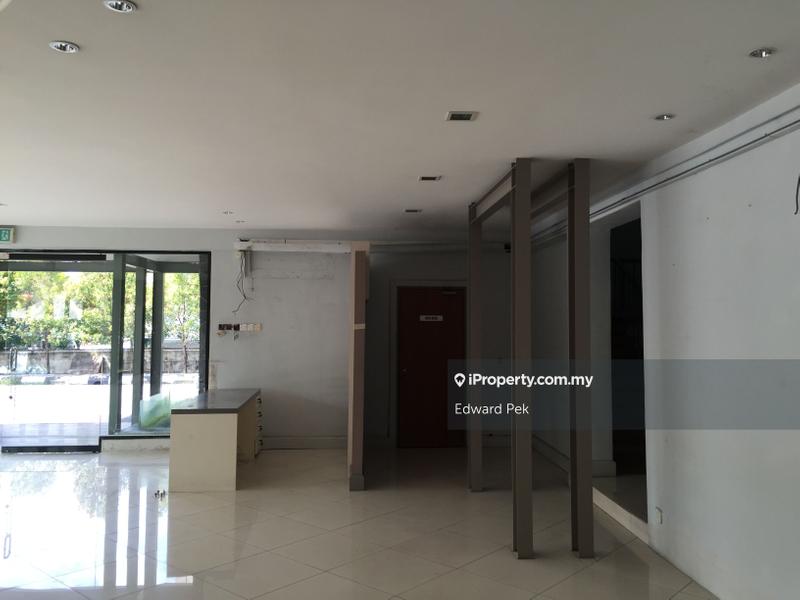 Kilang Berkembar untuk Disewa di Seksyen U1, Glenmarie oleh Edward Pek - iProperty.com.my