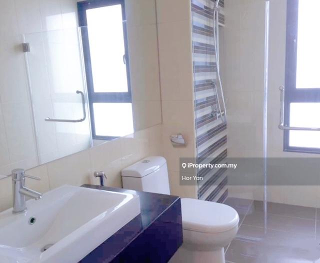 Condominium for Rent in LaCosta @ Sunway South Quay by Hor Yan - Bathroom - iProperty.com.my