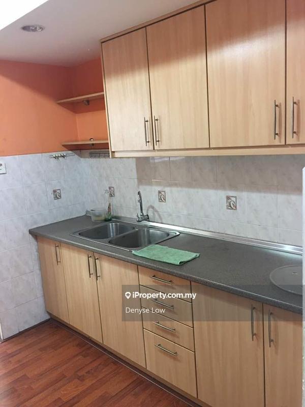 Kondominium untuk Dijual di Puncak Nusa Kelana oleh Denyse Low - iProperty.com.my