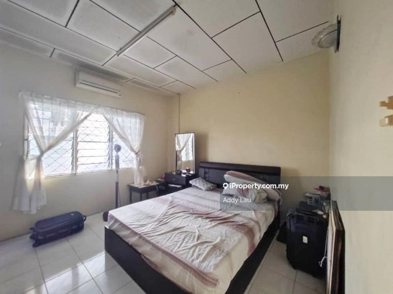 Rumah Berkembar untuk Dijual di Taman Kerjasama @ Semi-D, Kluang oleh Addy Lau - iProperty.com.my