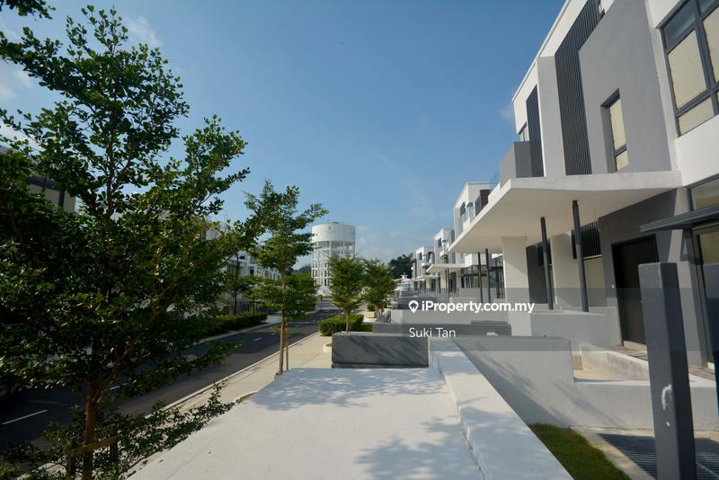 Rumah Berkembar untuk Dijual di Grove Lakefields Sungai Besi KL, Sungai Besi oleh Suki Tan - iProperty.com.my