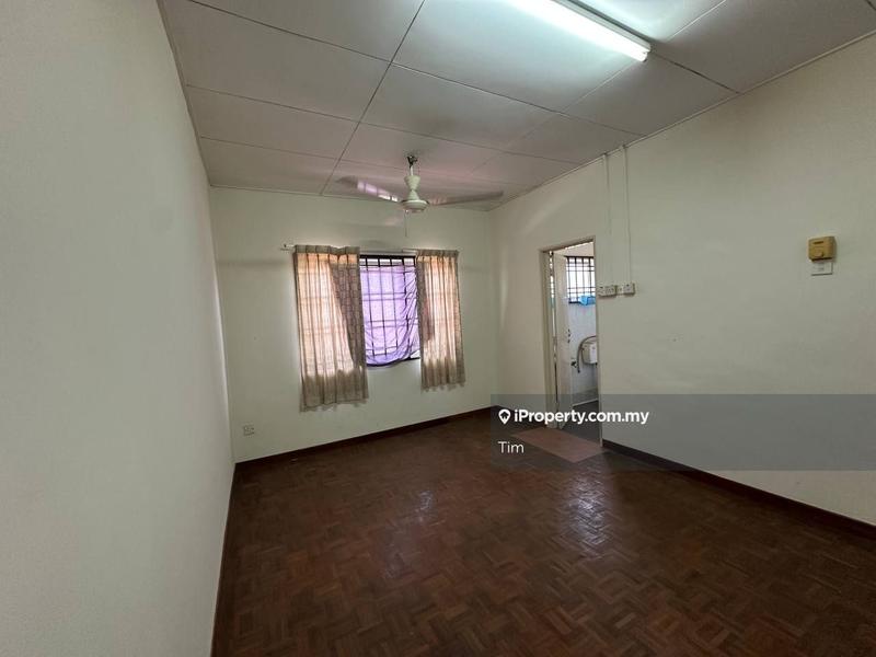 Rumah Berangkai 2 Tingkat untuk Dijual di dvv7f, Batu Berendam oleh Tim - iProperty.com.my