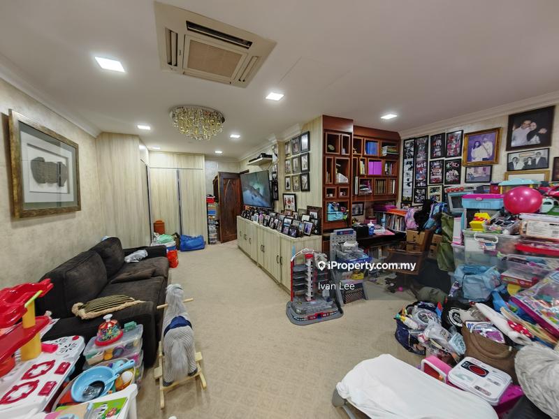 Rumah Berkembar untuk Dijual di Kelana Jaya, Petaling Jaya oleh Ivan Lee - iProperty.com.my