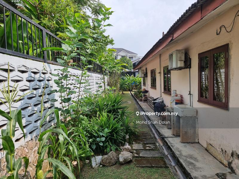 Bungalow House for Sale in Kampung Tunku, Petaling Jaya by Mohd Shah Dolah - iProperty.com.my