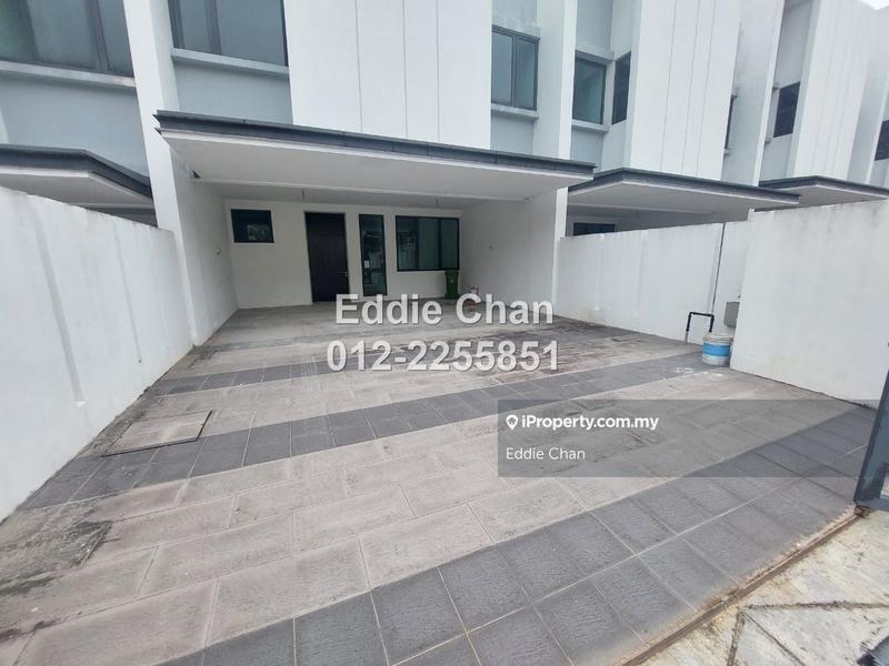 4.5-storey Terraced House for Sale in Kelab Ukay Residence, Ampang by Eddie Chan - iProperty.com.my