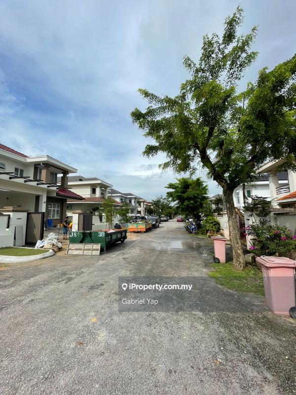 Bungalow House for Sale in 28 Residency, Sunway Damansara, Kota Damansara, Petaling Jaya by Gabriel Yap - iProperty.com.my