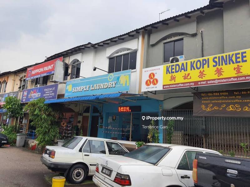 AT JALAN HANG JEBAT 13