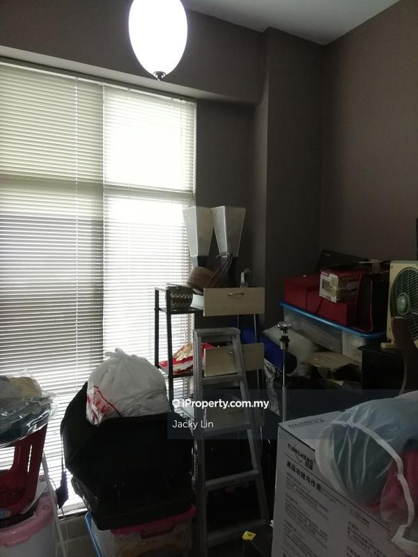 Kediaman Servis untuk Dijual di Subang Olives Residence oleh Jacky Lin - iProperty.com.my