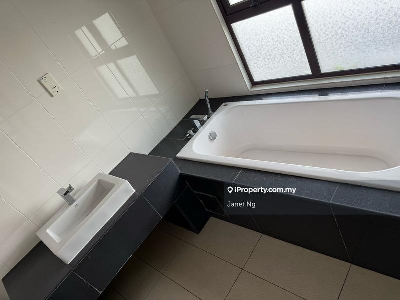 Rumah Berkembar untuk Dijual di Subang Jaya, Selangor oleh Janet Ng - iProperty.com.my