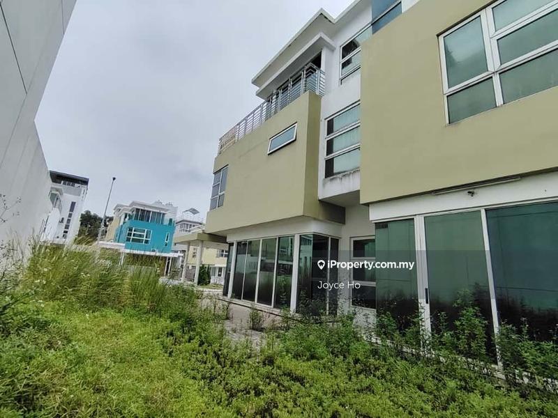 Bungalow House for Sale in Saujana Puchong, Puchong by Joyce Ho - iProperty.com.my