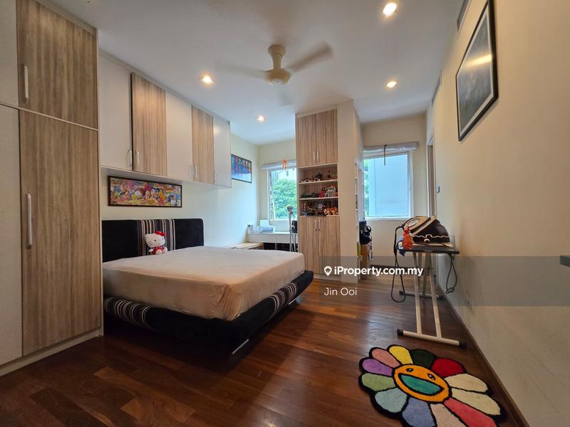 For Sale - Desa Eight