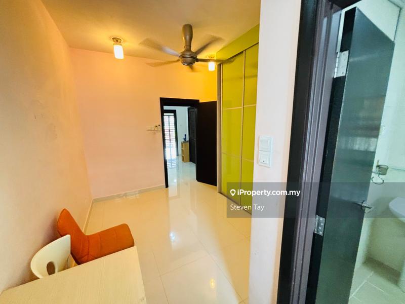 Rumah Teres 2.5-Tingkat untuk Dijual di Taman Meranti Jaya, Puchong oleh Steven Tay - iProperty.com.my